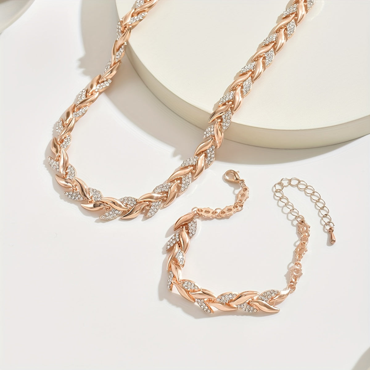 Elara™ | Timeless Leaf-Link Necklace & Bracelet Set